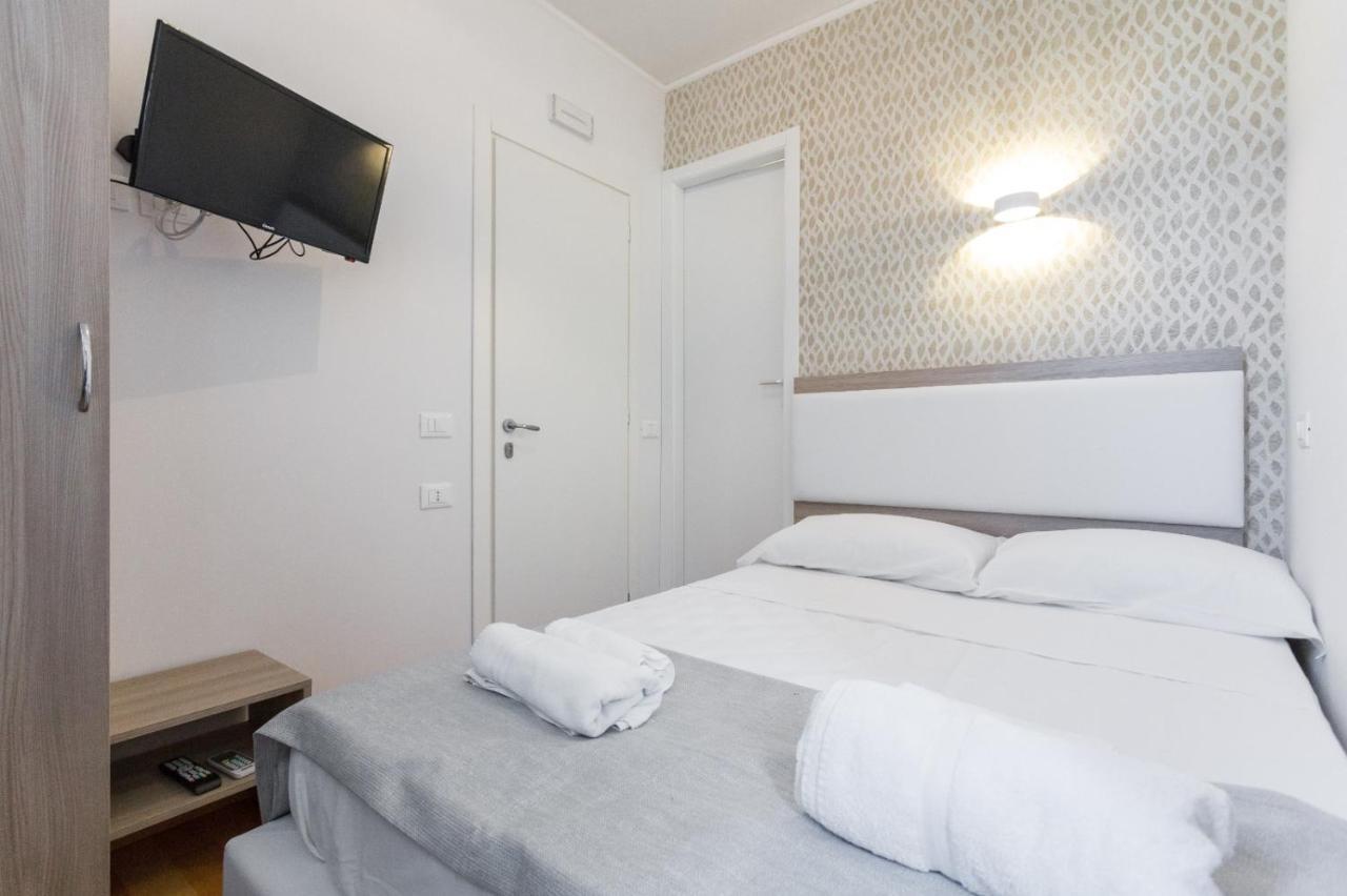 Luciano Laterani Guest House โรม ภายนอก รูปภาพ