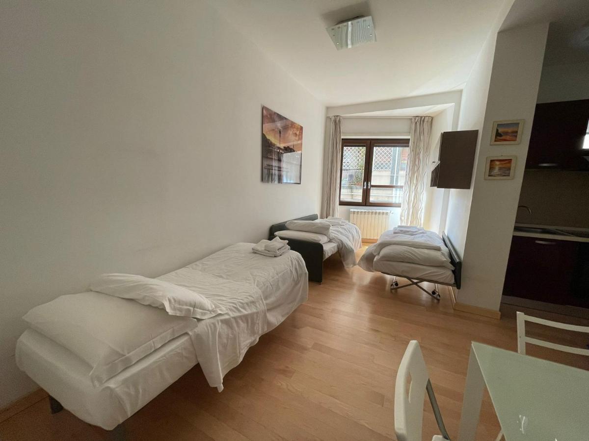 Luciano Laterani Guest House โรม ภายนอก รูปภาพ